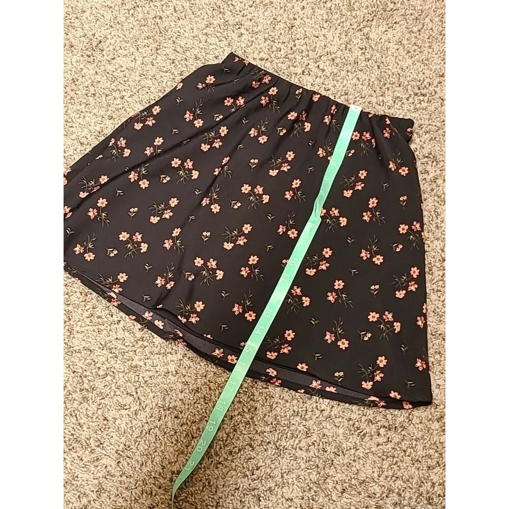 Hollister Black Ultra High Rise Mini Skirt Pink Floral Print XS Lined Summer